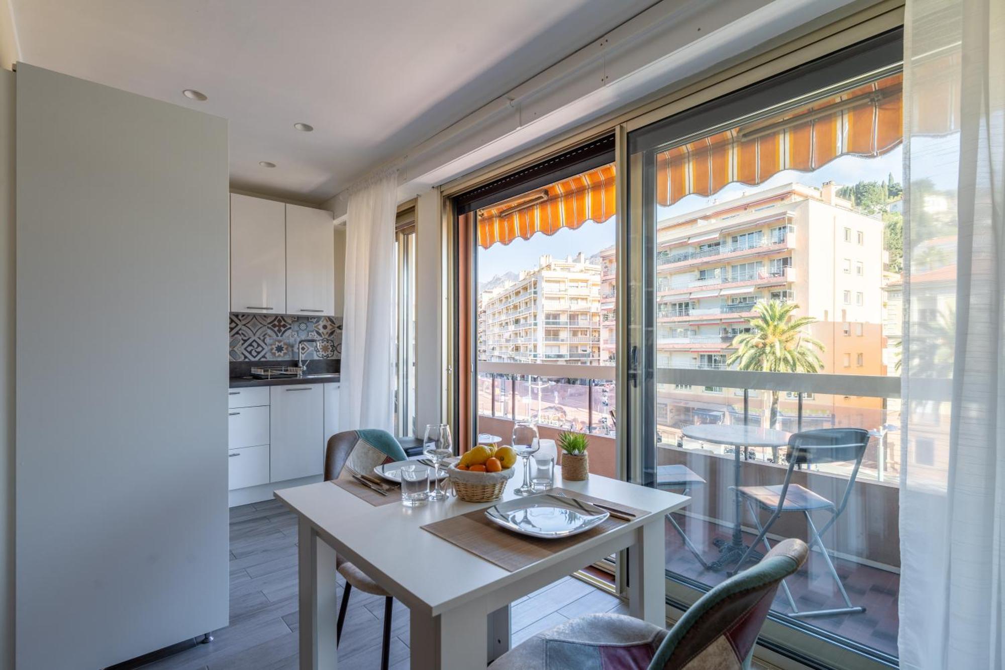 Fabuleux Appartement 2 Personnes Au Coeur De Menton, Climatise Et Proche Gares Routiere Et Sncf 外观 照片