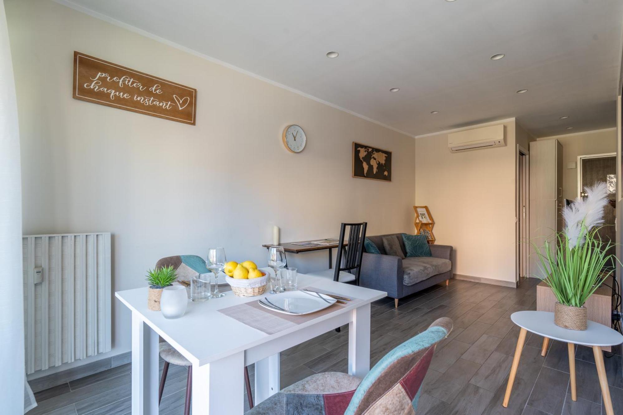 Fabuleux Appartement 2 Personnes Au Coeur De Menton, Climatise Et Proche Gares Routiere Et Sncf 外观 照片