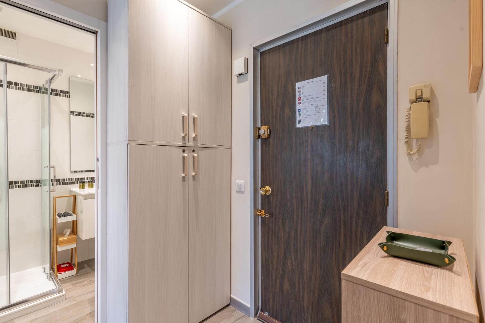 Fabuleux Appartement 2 Personnes Au Coeur De Menton, Climatise Et Proche Gares Routiere Et Sncf 外观 照片