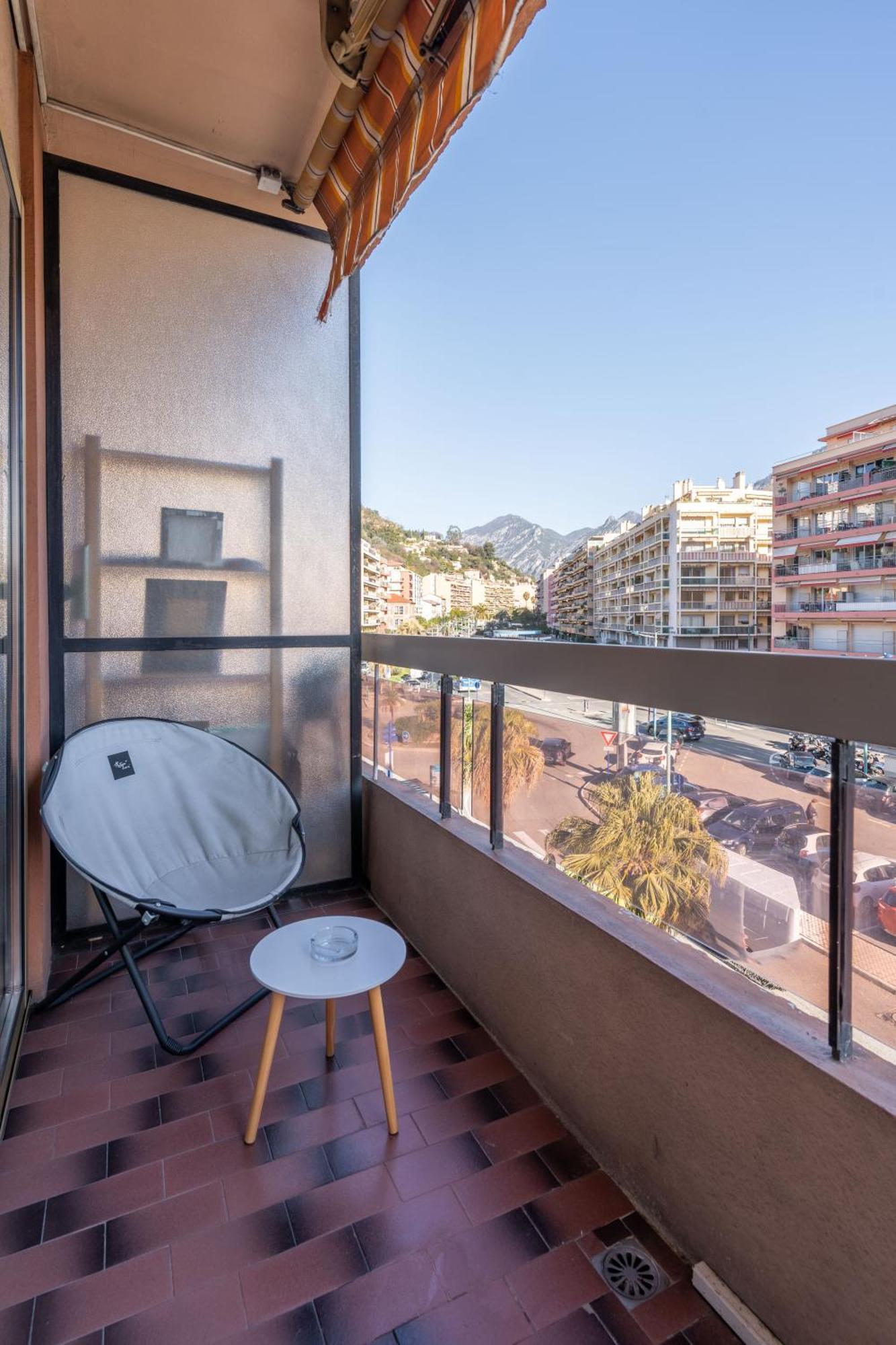 Fabuleux Appartement 2 Personnes Au Coeur De Menton, Climatise Et Proche Gares Routiere Et Sncf 外观 照片