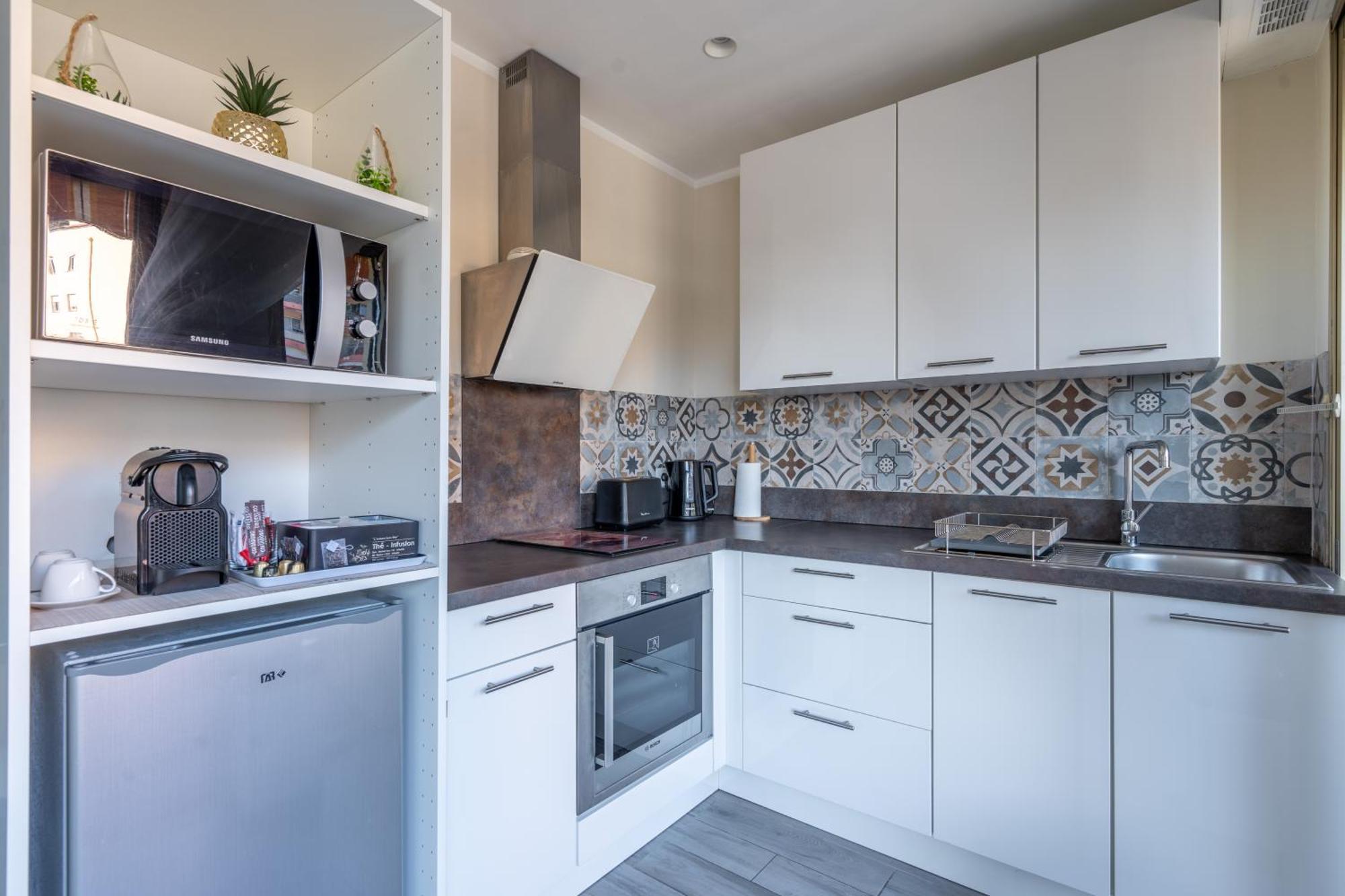 Fabuleux Appartement 2 Personnes Au Coeur De Menton, Climatise Et Proche Gares Routiere Et Sncf 外观 照片